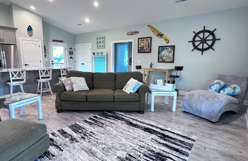 Little River House | 2 BR Retreat by the waterfront in Little River, SC