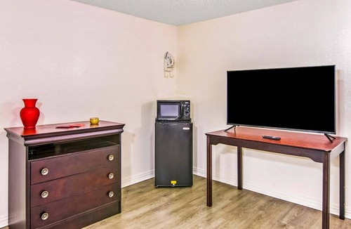 Killeen Apartment | 2 Full Bed|Smoking|Killeen TX