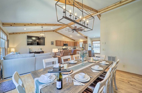 Charter Hills Cottage | 2 Mi to Beech Mtn: Family Retreat w/Fire Pit