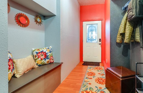 Fairbanks Apartment | 2 Mi to Dtwn: Cozy Getaway in Fairbanks!