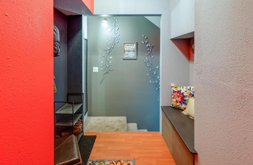 Fairbanks Apartment | 2 Mi to Dtwn: Cozy Getaway in Fairbanks!