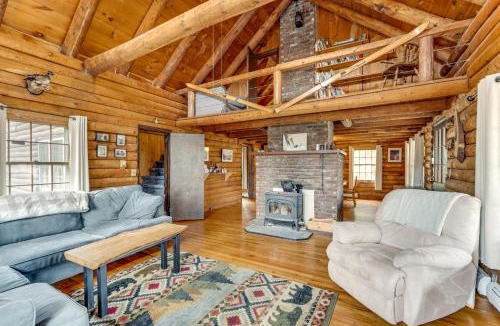West Burke House | 2 Mi to Lake Willoughby: Peaceful Log Cabin!