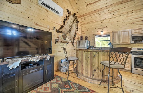 Sabinal Cabin | 2 Rustic Cabins On 31 Acre Ranch By Frio River! Pet Friendly, Sleeps 10+