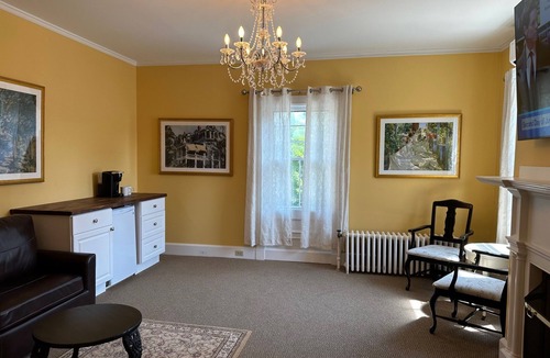 Ellsworth Apartment | 210 Main St