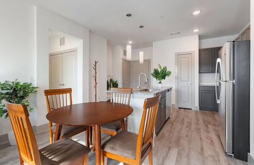 Stony Ridge North Apartment | 2BD/2BA Next to Airport qlg6