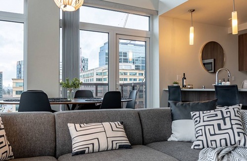 West Bellevue Apartment | 2BR | Gym, Lounge | Bellevue | Sophari Downtown G