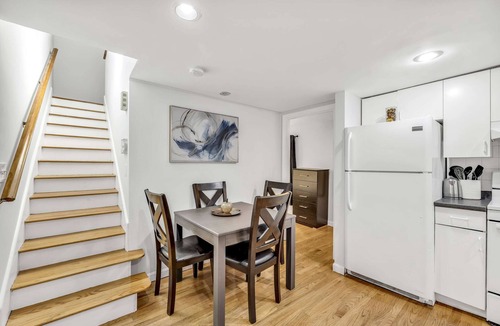East Cambridge Apartment | 3 Bed 1 Bath