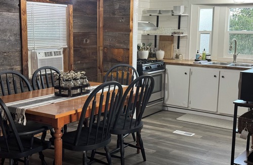 Durango House | 3 bedroom charming home with WiFi located 5 miles to downtown.