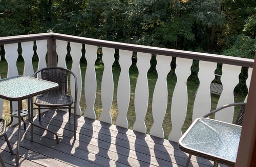 Bartlett Condo | 3 Bedroom Plus Loft, 2 Full Baths, 1 Minute to Story Land, 10 mins to Slopes!