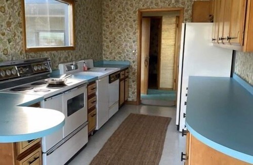 Downtown Anchorage House | 3-BR House with Sweeping View of Bootleggers Cove