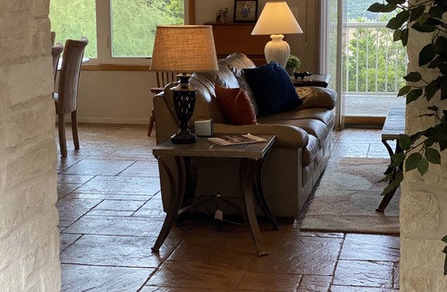 Briarcliff House | 3 BR, Lake views and minutes from marina!!!