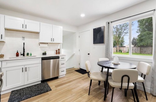 Gahanna House | 3BR SFH made for easy comfy stays