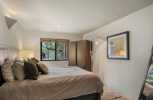 Aspen Resort | 4 Bedroom Aspen Core Condo, Pool, Hot Tub