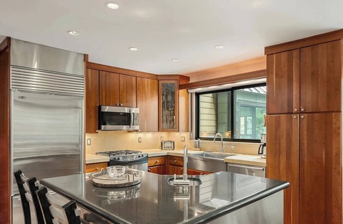 Aspen Resort | 4 Bedroom Aspen Core Condo, Pool, Hot Tub