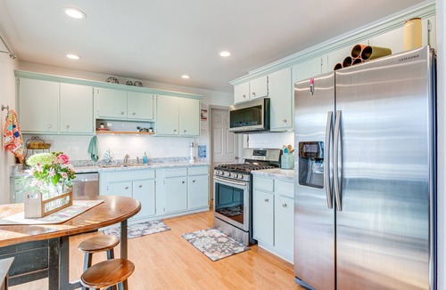 Lakewood House | 4 Mi to Hwy Access for Mtn Fun: Family Getaway!