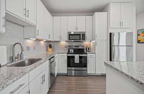Waller Creek District Hotel | 4 Units | Spacious Unit w/Modern Amenities | Extended Stay Travelers