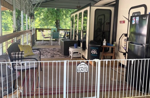 Elizabethton RV Rental | 42’ 5th wheel on the beautiful Watauga River in Elizabethton, TN