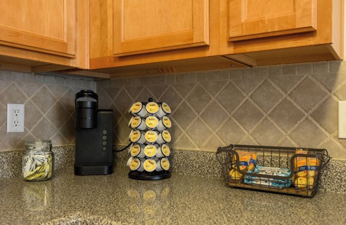 Acworth Cottage | 4632 Liberty Square Dr, Acworth
