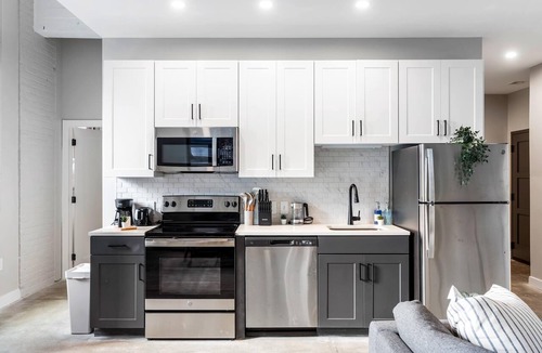 Downtown Cincinnati Apartment | 4BR/2BA Combo | 2 Units at Textile by CozySuites