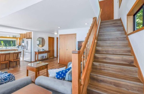 Brinnon House | 4BR Waterfront Home | Sauna | Dock | Firepit