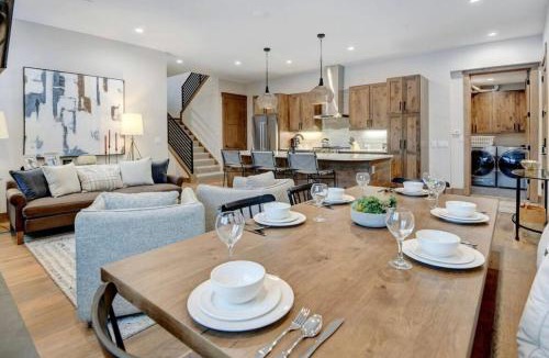 Winter Park Apartment | 4BR Winter Park Oasis - Sleeps 9 - Ski-In and Hot Tub