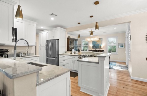 Captiva House | 5-bedroom vacation home in the Village with just a short walk to Captiva Beach!
