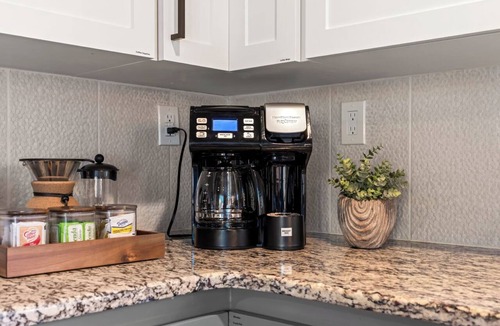 Central Colorado Springs House | 5 King Beds — Chef's Kitchen, Fire Pit Lounge