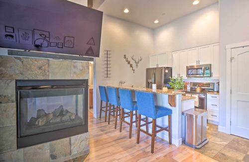 The Highlands Apartment | 5 Mi to Ski Resort: Breck Penthouse Studio