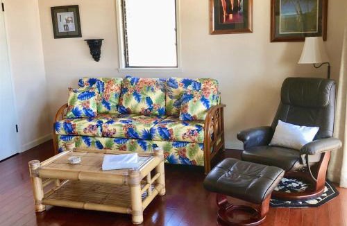 Punaluu House | 56 One Bedroom One Bath with Ocean Views