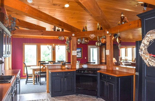 Banner Elk Ski Chalet | 6 Bdrm 5 Bath Sleeps 14 Ski in and Ski out Slopeside!