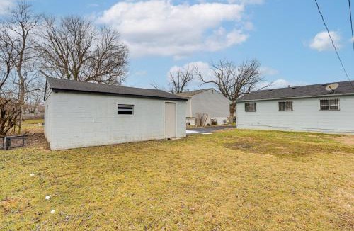 Columbus House | 6 Mi to Downtown Columbus: Quiet Home w/Yard