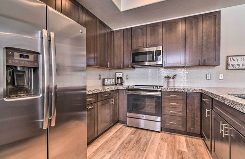 Silverthorne House | 7 Mi to Keystone: Waterfront Home w/Scenic Views