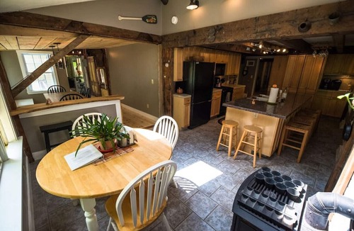 Intervale House | 76 RT 16A · Pumpkin Hollow House/HotTub/Prvt Brook/Large Yard