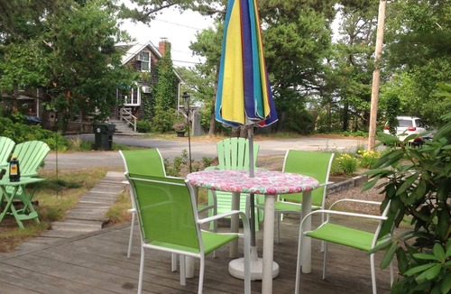 Southern Coast Cottage | 8 day 7 night Rental with short semi private walkway to beach