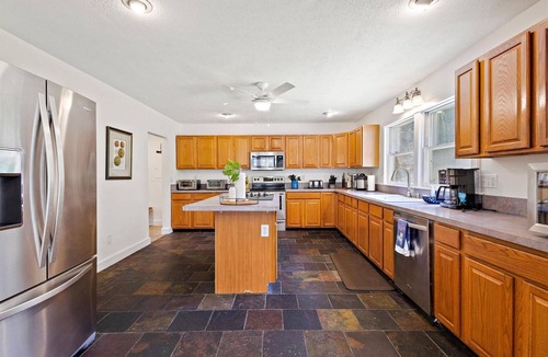 Mill Ridge House | 9 Suite Mountain Lodge with 10 Bathrooms, Pool, Fire Pit, 2 Hot Tubs, Game Room