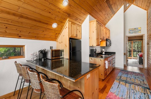 Durango House | A/C, Views, Newly Renovated, Peaceful Retreat!
