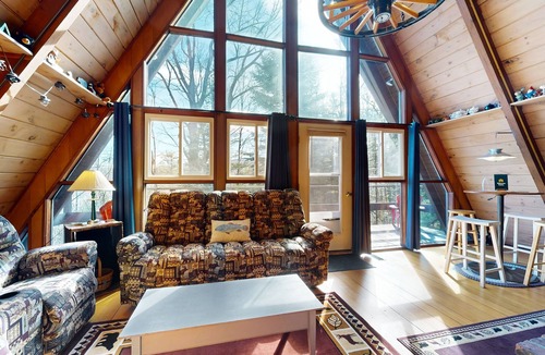 Bethlehem House | A-frame near Miller Pond & golfing - firepit & deck with forest views