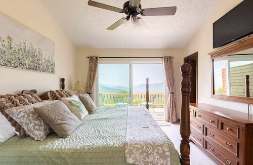 Burnsville Ski Chalet | A Million Dollar View Above The Clouds
