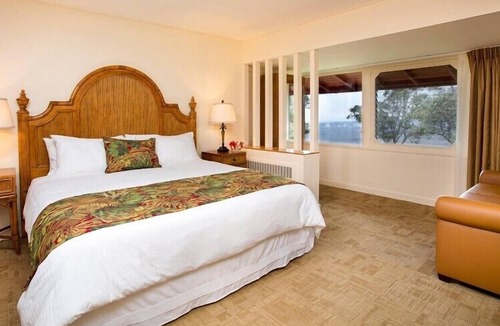 Volcano Hotel | A Place You'll Surely Enjoy! Deluxe Crater View King Unit, Parking & Bike Rental