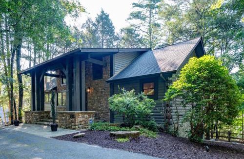 Cherry Log House | A Stoney River
