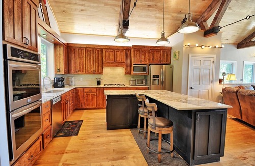 West Jefferson Ski Chalet | A Sunset Ridge in West Jefferson, NC: 3BR Chalet with hot tub, game room, and beautiful views.