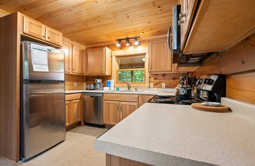 Rangeley House | Acadia Wingate Lodge - Two miles from Rangeley on quiet and peaceful Gull Pond