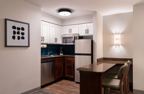 Stow Apartment | Accessible 1BR Suite w/Complimentary Breakfast