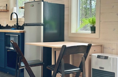 Chugiak Ski Chalet | Accessible deluxe chalet retreat for six in the serene Eklutna Valley.