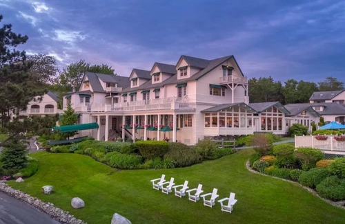 Boothbay Harbor Cabin | ADA Lodge | Partial Ocean View + Porch