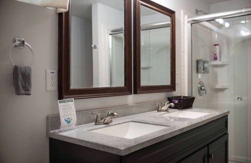 Des Moines Apartment | Affordable Studio, Pet Friendly, Near Airport
