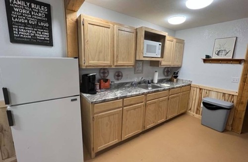 Capulin House | AIYM Camp Riverfront Family Cabin-Alamosa Canyon, CO!