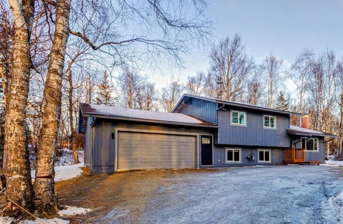 Wasilla House | Alaska Bound Inn ~ Central, Quiet, Local products