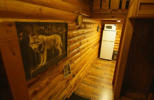 Deltana Cabin | Alaska Homestead Roadhouse