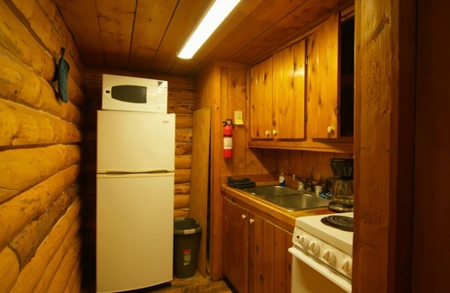 Deltana Cabin | Alaska Homestead Roadhouse